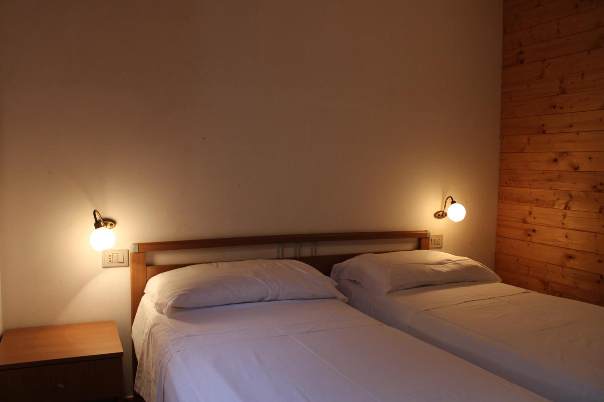 Agriturismo Lu Podere อาลิมีนี ภายนอก รูปภาพ
